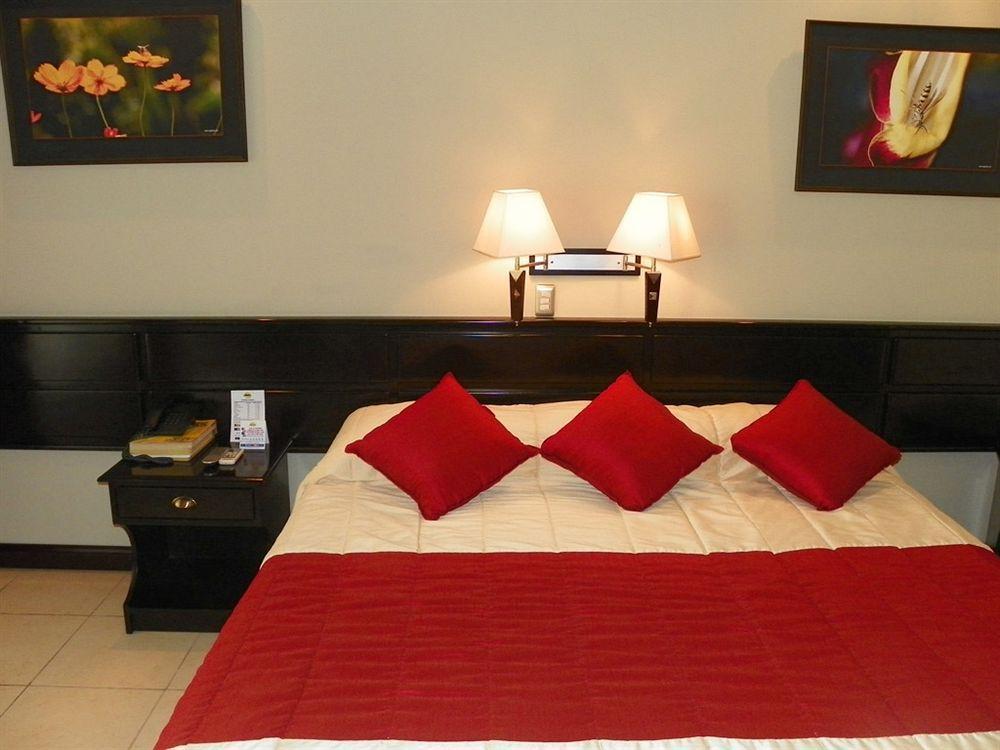 Hotel Suerre Guápiles Dış mekan fotoğraf