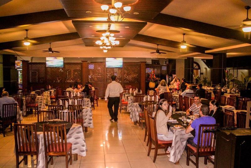 Hotel Suerre Guápiles Dış mekan fotoğraf