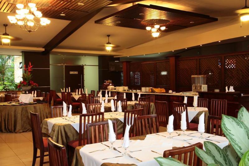Hotel Suerre Guápiles Dış mekan fotoğraf